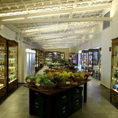 Sao Paulo shopping landmark with caviar bar and helipad
