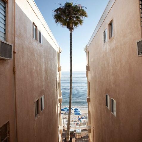 Pacific Edge Hotel